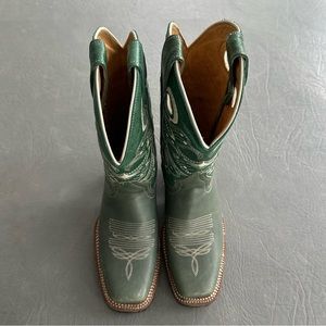 Green cowgirl boots